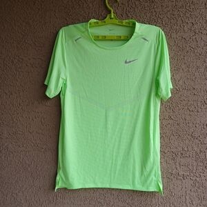 Nike Dri-Fit Running CZ9184 703 Move To Zero Short Sleeve Reflective Run Shirt